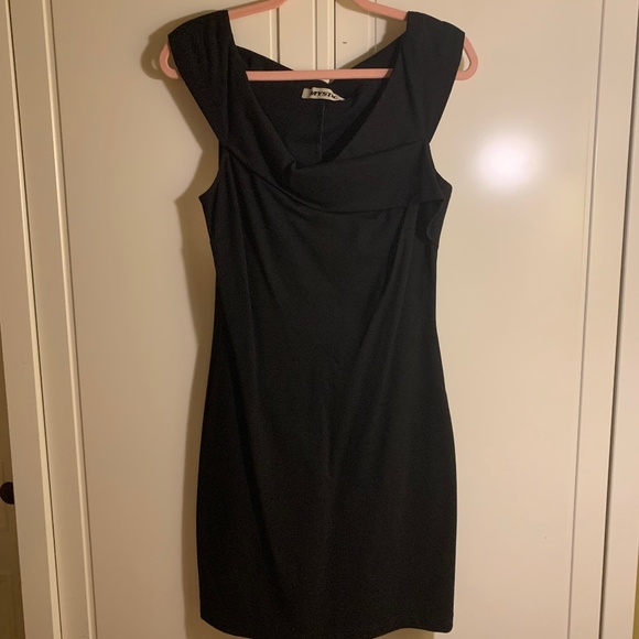Little black dress - Picture 1 of 2
